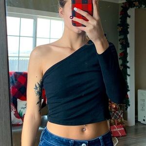 One sleeve black long sleeve